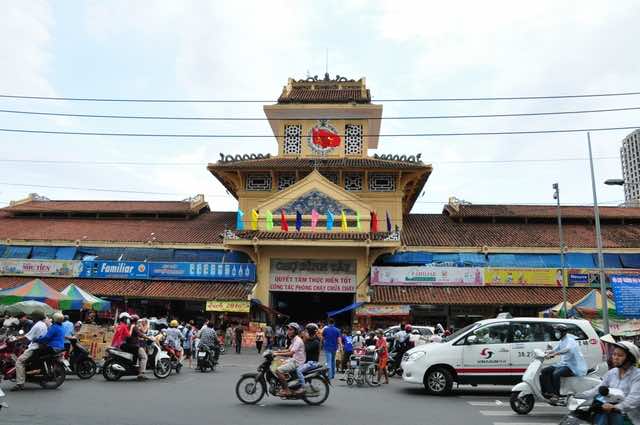 saigon binh tay market 5